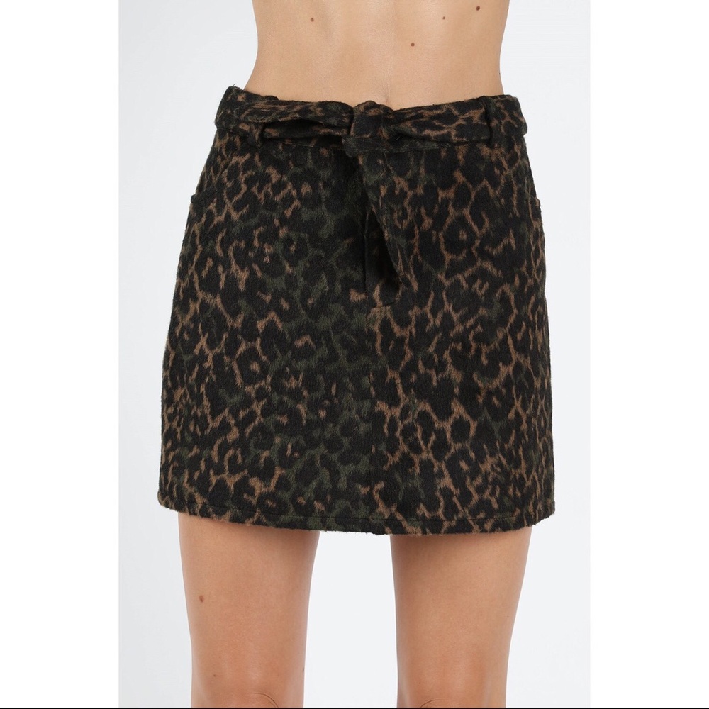 Leopard Mini Skirt - Picture 2 of 6